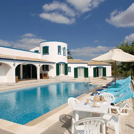 Sleeps 10 With Pool And Air Con *